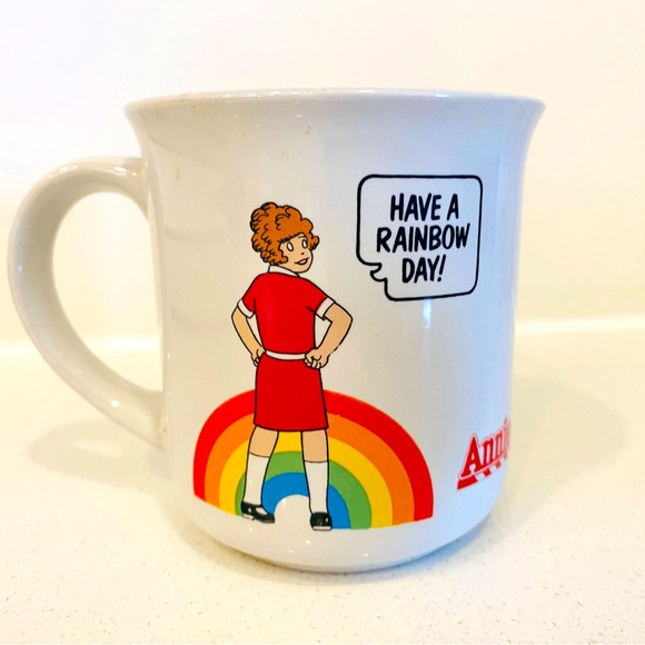 Vintage 1982 LIttle Orphan Annie Mug  "Have a Rainbow Day" - Picture 1 of 7